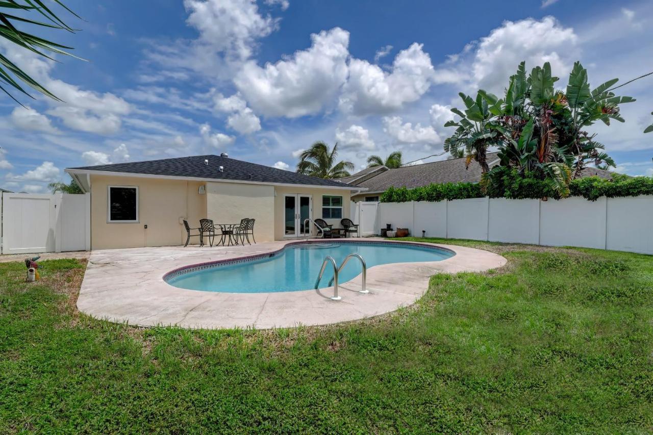 Pool Home Super Close To Vanderbilt Beach Napoli Bagian luar foto